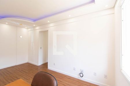 Apartamento à venda com 2 quartos, 56m² em Marechal Rondon, Canoas