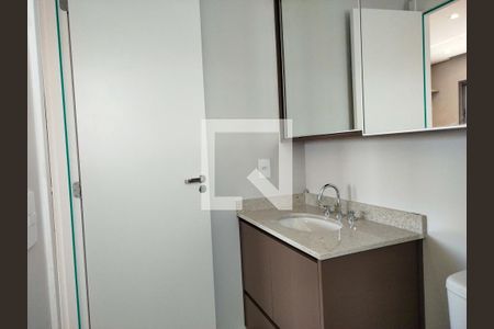 Banheiro de kitnet/studio para alugar com 1 quarto, 28m² em Vila Aricanduva, São Paulo