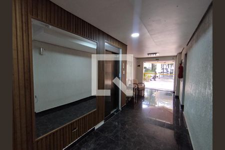 Hall de entrada de apartamento à venda com 2 quartos, 49m² em Jardim Celeste, São Paulo