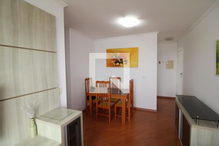 Sala de apartamento para alugar com 2 quartos, 70m² em Vila Basileia, São Paulo