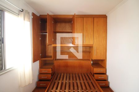 Quarto 2 de apartamento para alugar com 2 quartos, 70m² em Vila Basileia, São Paulo