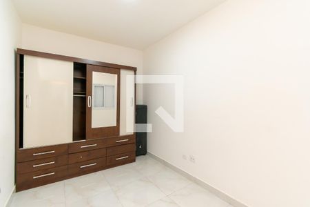 Quarto 2 de apartamento para alugar com 2 quartos, 38m² em Vila Santa Clara, São Paulo