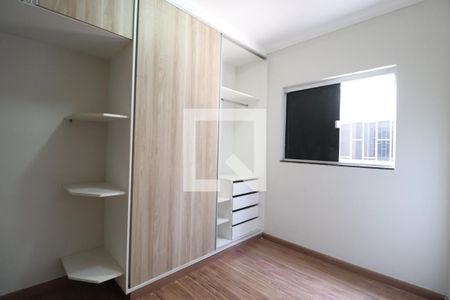 Quarto 2 - Suíte de apartamento para alugar com 2 quartos, 53m² em Alto Umuarama, Uberlândia