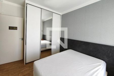 Quarto Suíte de casa de condomínio para alugar com 4 quartos, 320m² em Swiss Park, Campinas