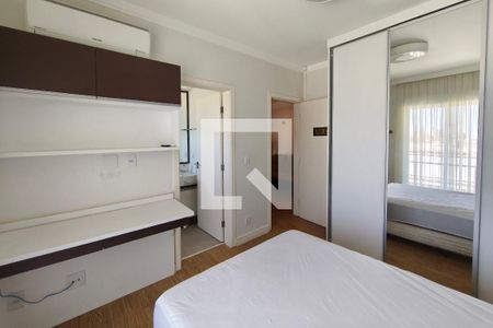 Quarto Suíte de casa de condomínio para alugar com 4 quartos, 320m² em Swiss Park, Campinas