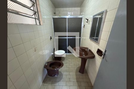 Banheiro 1 de casa para alugar com 4 quartos, 300m² em São Miguel, São Leopoldo