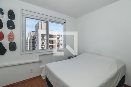 Quarto Suíte de apartamento para alugar com 2 quartos, 64m² em Passo D’areia, Porto Alegre