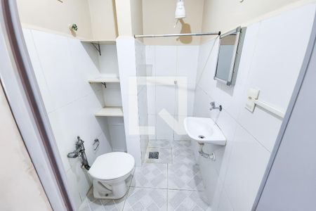 Banheiro  de apartamento para alugar com 1 quarto, 25m² em Centro, Rio de Janeiro