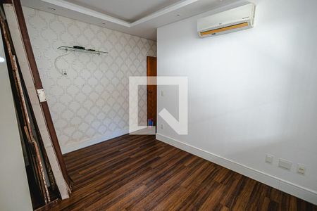 quarto 1 / suite e closet de casa para alugar com 3 quartos, 150m² em Copacabana, Belo Horizonte
