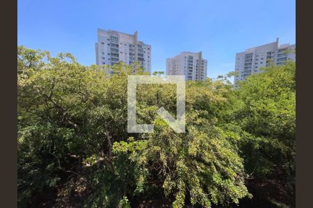 Quarto 1 de casa para alugar com 3 quartos, 200m² em Jardim das Vertentes, São Paulo