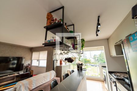 Sala/Cozinha de apartamento para alugar com 1 quarto, 55m² em Alphaville Empresarial, Barueri