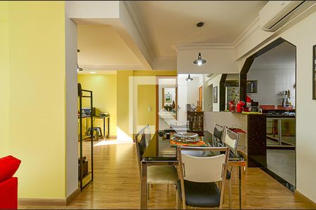 Sala Ambientes de apartamento à venda com 2 quartos, 135m² em União, Belo Horizonte