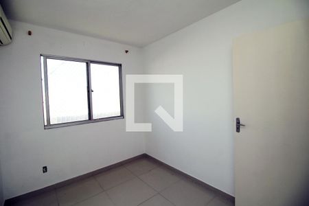 Quarto 2 de apartamento para alugar com 2 quartos, 40m² em Pavuna, Rio de Janeiro