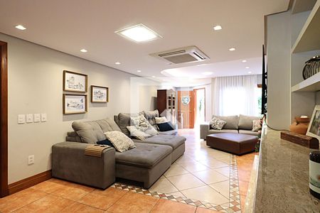 Sala de casa à venda com 4 quartos, 400m² em Vila Jardim, Porto Alegre