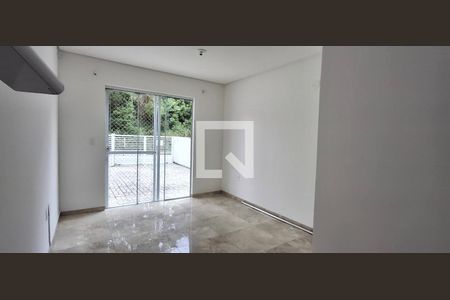 Sala de casa para alugar com 3 quartos, 95m² em Rio Tavares, Florianópolis