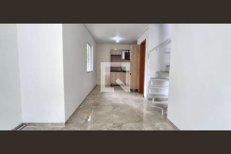 Sala de casa para alugar com 3 quartos, 95m² em Rio Tavares, Florianópolis