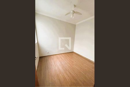 Quarto de casa para alugar com 3 quartos, 125m² em Lúcio de Abreu, Contagem