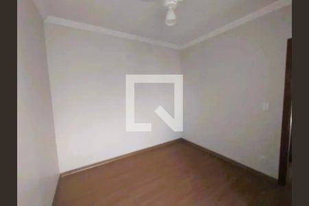 Quarto de casa para alugar com 3 quartos, 125m² em Lúcio de Abreu, Contagem