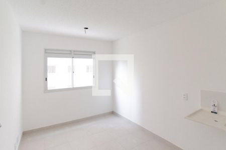 Sala e Cozinha de apartamento para alugar com 2 quartos, 32m² em Parque Novo Mundo, São Paulo