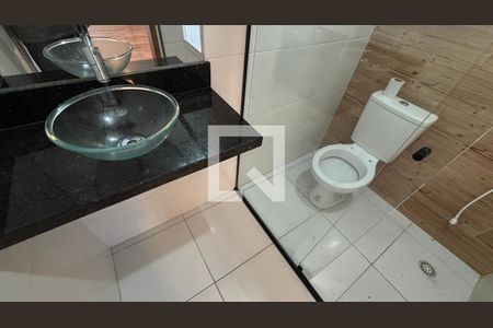 Sala - Suite Banheiro de apartamento para alugar com 2 quartos, 55m² em Vila Bela Vista, Santo André