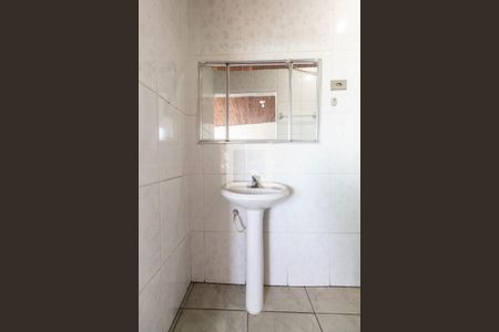 Banheiro de casa para alugar com 1 quarto, 60m² em Jardim Paraíso, São Paulo