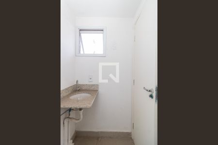 Banheiro de kitnet/studio para alugar com 1 quarto, 25m² em Vila Nilo, São Paulo