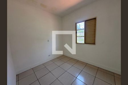 Quarto 1 de casa para alugar com 2 quartos, 65m² em Jardim Regina Alice, Barueri