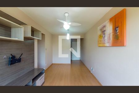 Sala  de apartamento para alugar com 2 quartos, 64m² em Nonoai, Porto Alegre