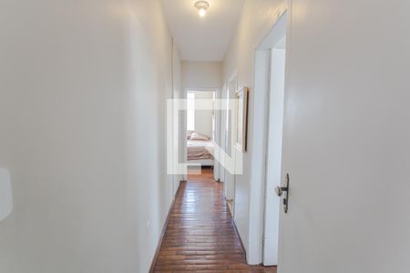 Corredor de apartamento para alugar com 3 quartos, 95m² em Sagrada Família, Belo Horizonte