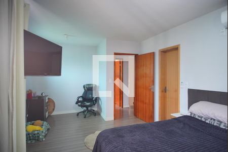 Suíte de casa à venda com 4 quartos, 300m² em Parque Santa Fé, Porto Alegre