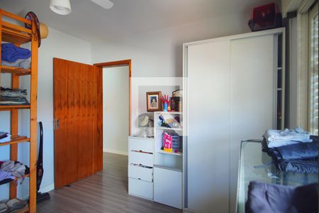 Quarto 2 de casa à venda com 4 quartos, 300m² em Parque Santa Fé, Porto Alegre