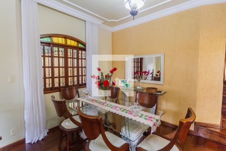 Sala 2 de casa à venda com 3 quartos, 269m² em Alvorada, Belo Horizonte