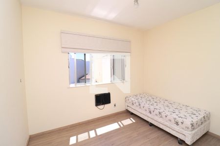 Quarto de apartamento para alugar com 2 quartos, 90m² em Tauá, Rio de Janeiro