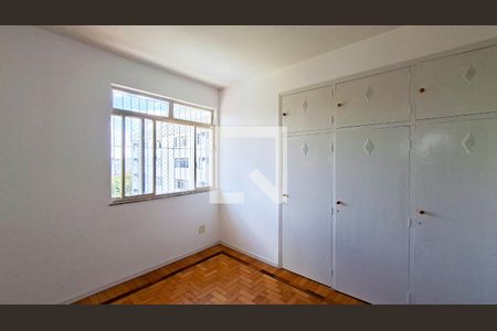 Quarto 2 de apartamento para alugar com 3 quartos, 87m² em Cruzeiro, Belo Horizonte