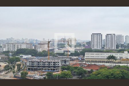 Vista de apartamento à venda com 2 quartos, 38m² em Lapa, São Paulo