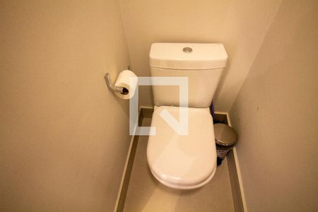 Lavabo de apartamento para alugar com 1 quarto, 59m² em Santo Amaro, São Paulo