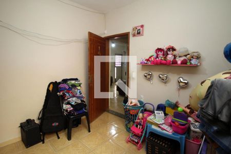 Quarto 1 de casa à venda com 2 quartos, 72m² em Irajá, Rio de Janeiro