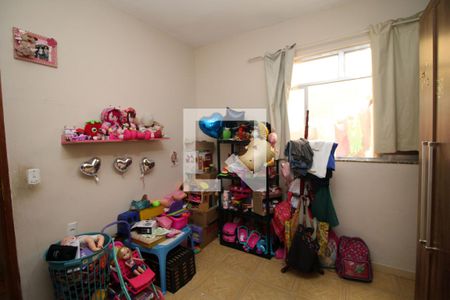 Quarto 1 de casa à venda com 2 quartos, 72m² em Irajá, Rio de Janeiro