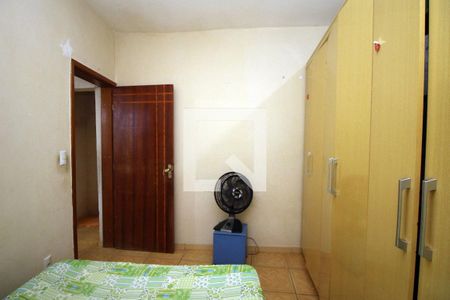 Quarto 2 de casa à venda com 2 quartos, 72m² em Irajá, Rio de Janeiro