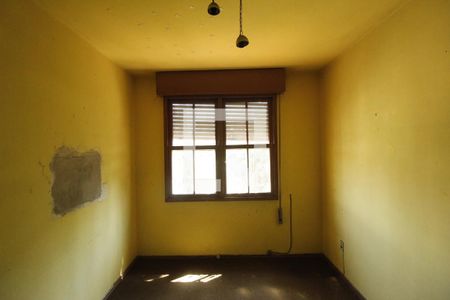 Quarto 1 de casa para alugar com 4 quartos, 100m² em Jardim Sabará, Porto Alegre