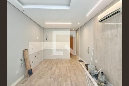 Sala/Quarto  de apartamento à venda com 1 quarto, 25m² em Centro, Rio de Janeiro