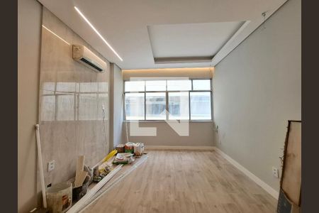 Sala/Quarto  de apartamento à venda com 1 quarto, 25m² em Centro, Rio de Janeiro