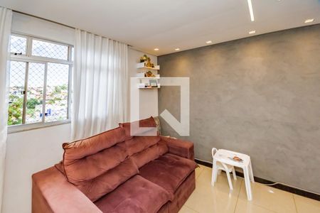 Sala de apartamento para alugar com 3 quartos, 65m² em Heliópolis, Belo Horizonte