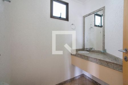 Lavabo de apartamento para alugar com 4 quartos, 148m² em Centro, Uberlândia
