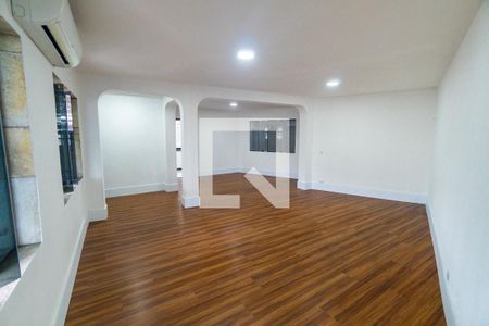 Sala de casa para alugar com 4 quartos, 200m² em Americanópolis, São Paulo