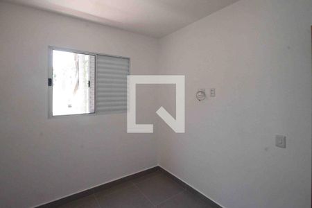 Quarto de apartamento para alugar com 2 quartos, 41m² em Vila Paulo Silas, São Paulo