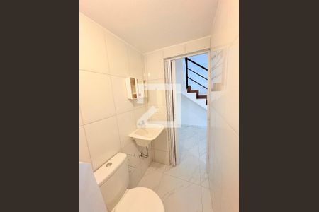 Banheiro Social de kitnet/studio para alugar com 1 quarto, 36m² em Jardim Itália, Várzea Paulista