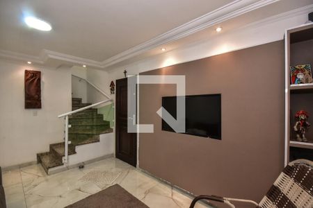 Sala de casa para alugar com 2 quartos, 110m² em Vila Maria Augusta, São Paulo