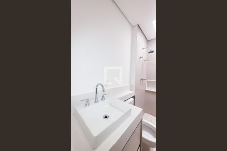 Banheiro Suite Master de casa de condomínio à venda com 3 quartos, 138m² em Bosque das Palmeiras, Campinas