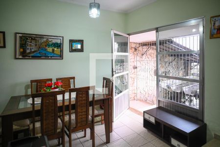 Sala de casa à venda com 3 quartos, 300m² em Vila Brasilina, São Paulo